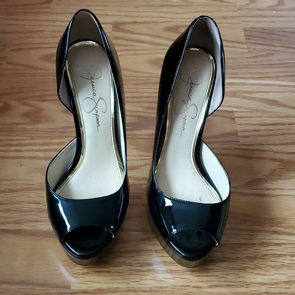 Jessica Simpson Martella Heels - Picture 2 of 8